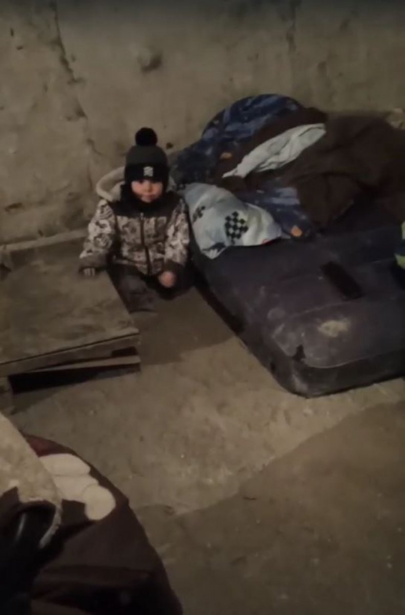 Ukraynalı annenin, sığınaktan gönderdiği video ağlattı #3