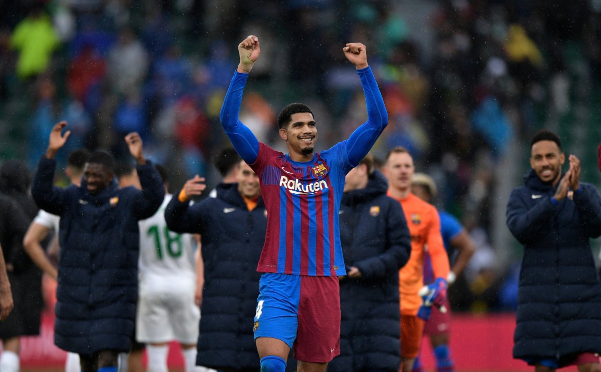 Barcelona, Galatasaray maçı öncesi Elche yi mağlup etti #1