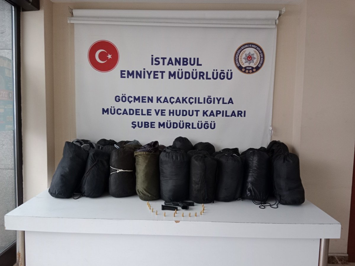 Fatih te 90 göçmen yakayı ele verdi #2
