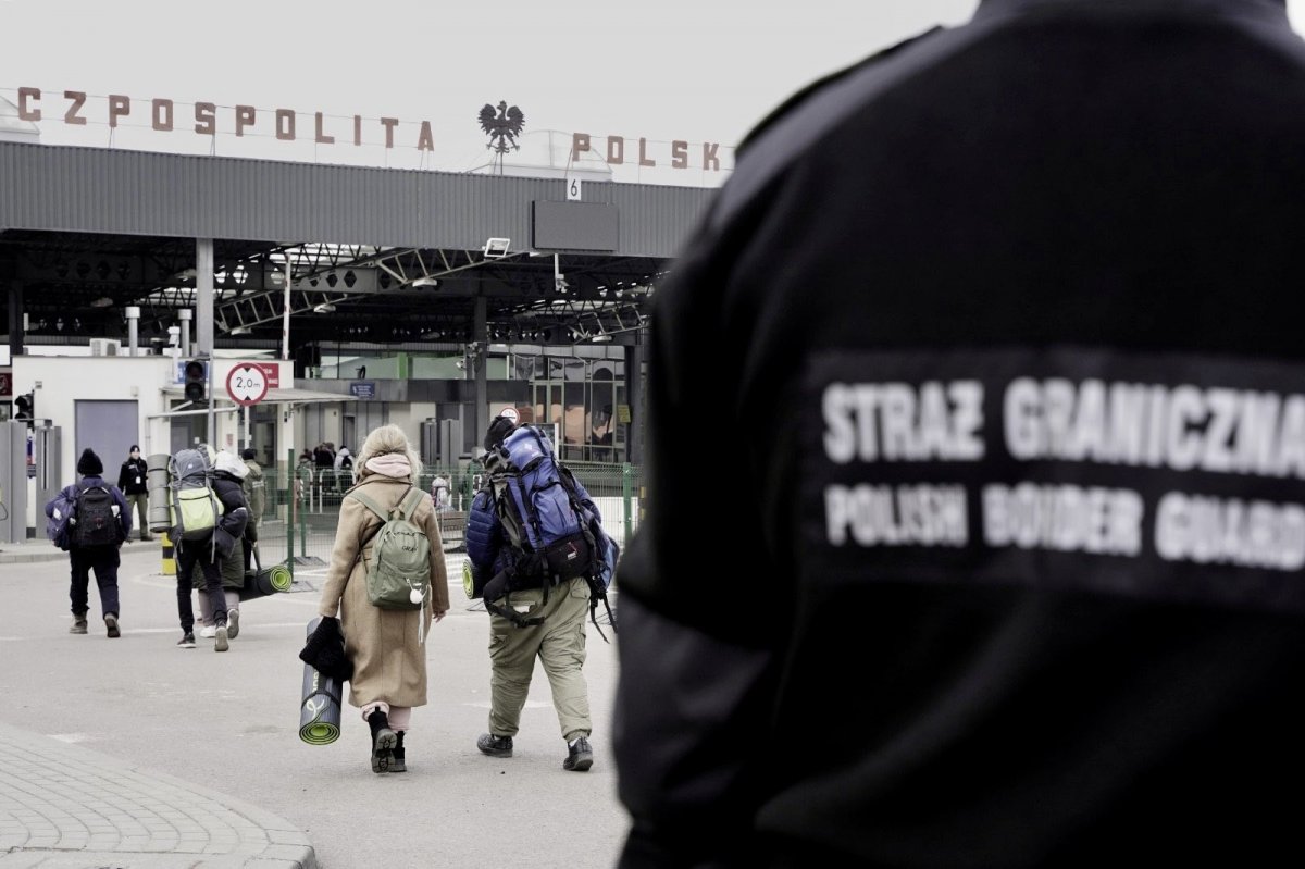 Polonya’da tren istasyonu mülteci merkezine dönüştürüldü #2