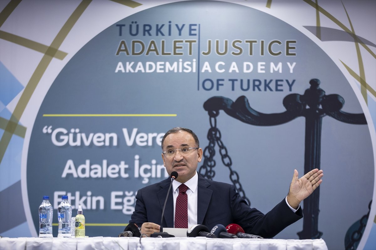 Adalet Bakanı Bekir Bozdağ: Ücretsiz avukat görevlendirilecek #2