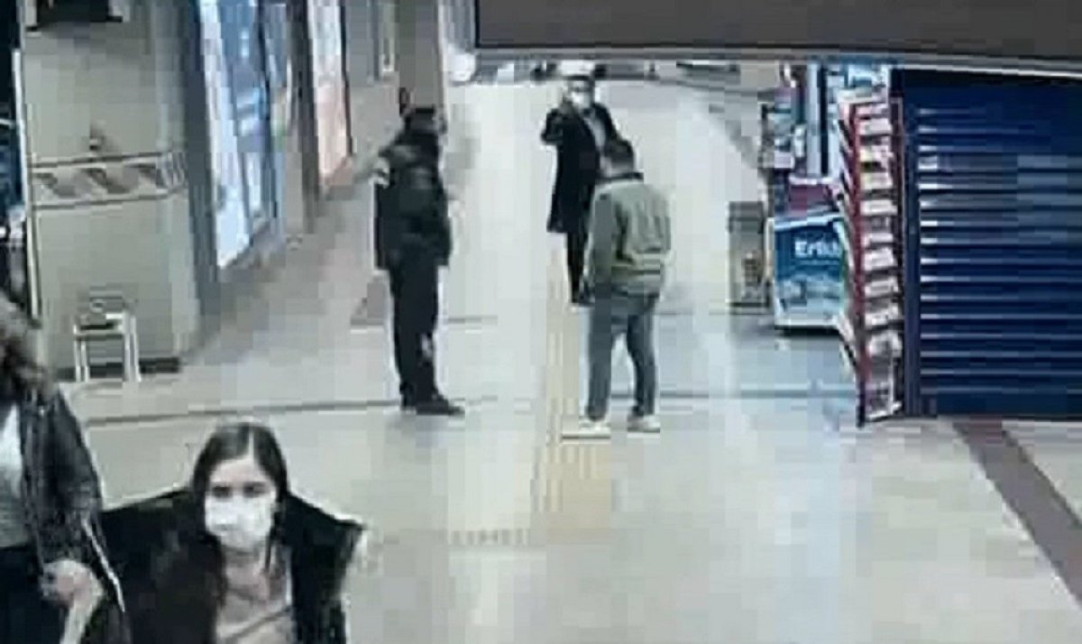 CHP li Sezgin Tanrıkulu, metrodaki güvenlik görevlisini işten attırdı #1