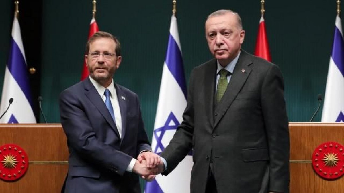 Davutoğlu, İsrail Cumhurbaşkanı nın Türkiye ziyaretinden rahatsız #1