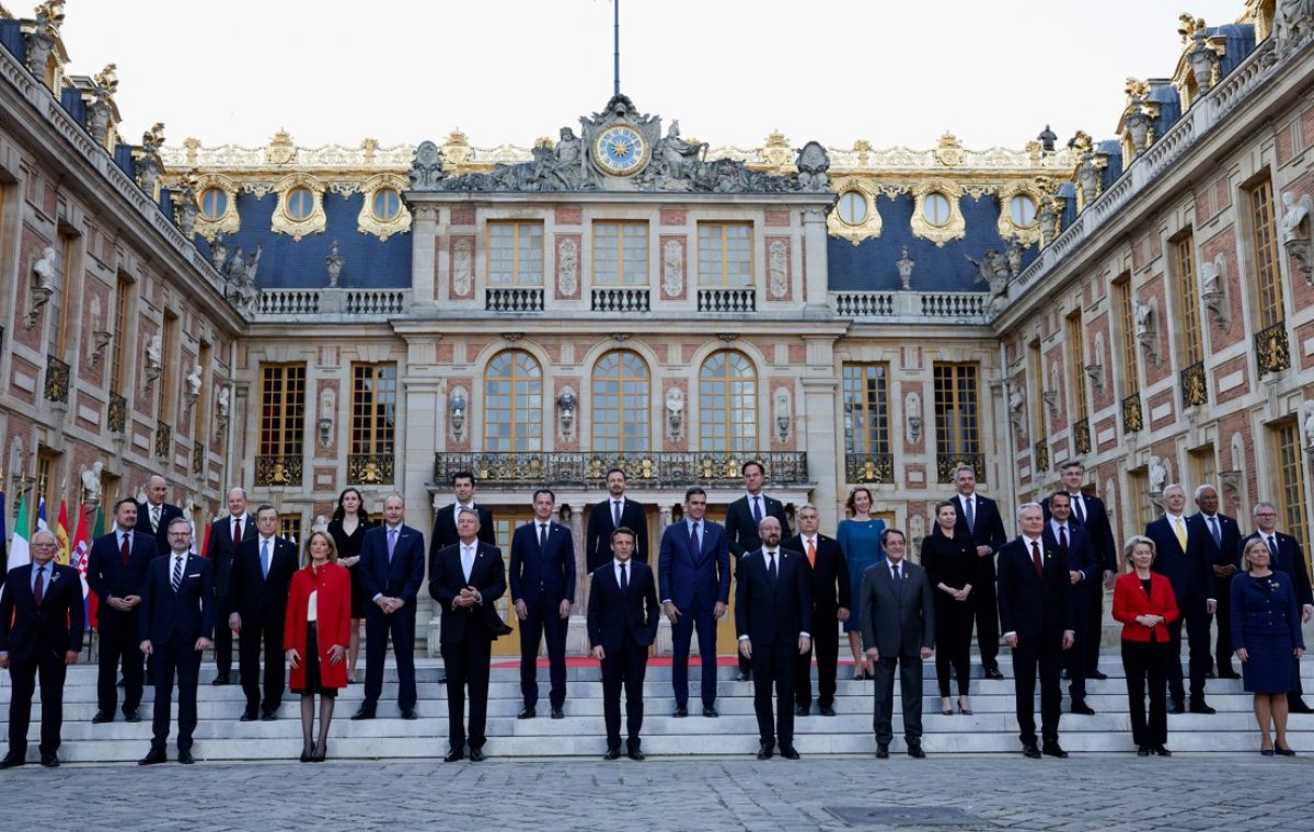 Macron: Ukrayna nın AB üyeliği için henüz erken #2