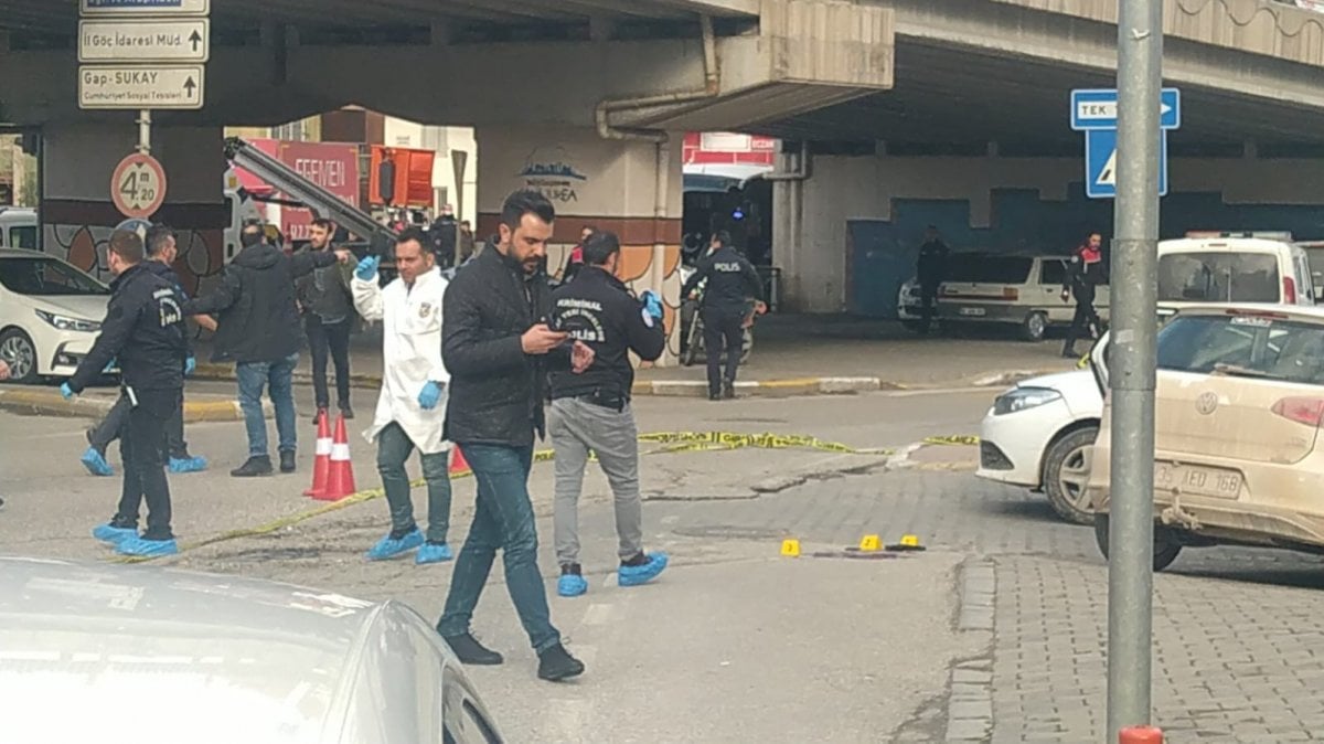 Şanlıurfa da polisleri şehit eden saldırgan ölü ele geçirildi #9