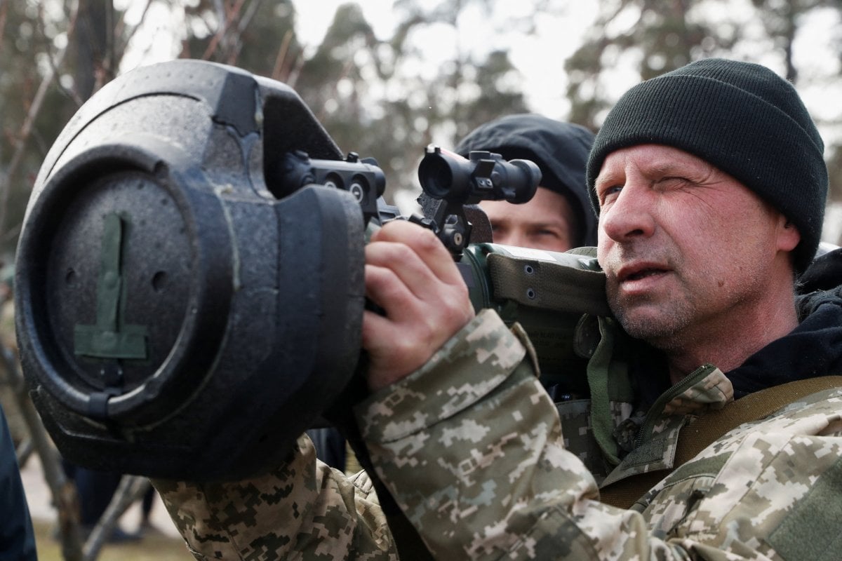 Frames from the gun training of the Ukrainian people #1