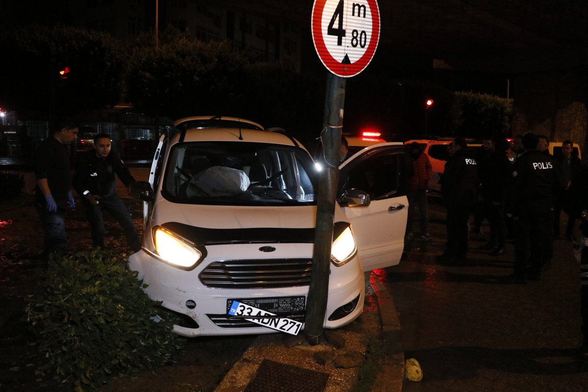 Adana da polislerin yakaladığı şahıs: Biz polislerimizi seviyoruz abicim #6