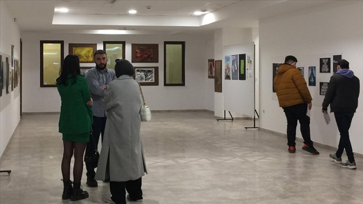 Öğrencilerinin sergisi büyük ilgi görüyor #2