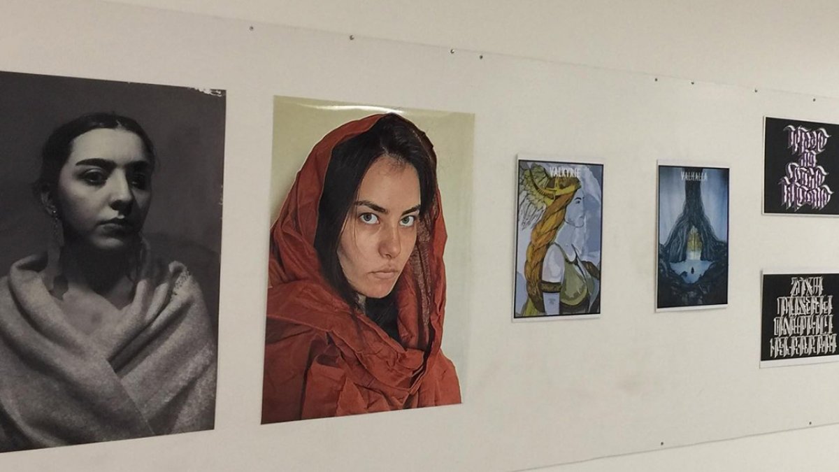 Öğrencilerinin sergisi büyük ilgi görüyor #1