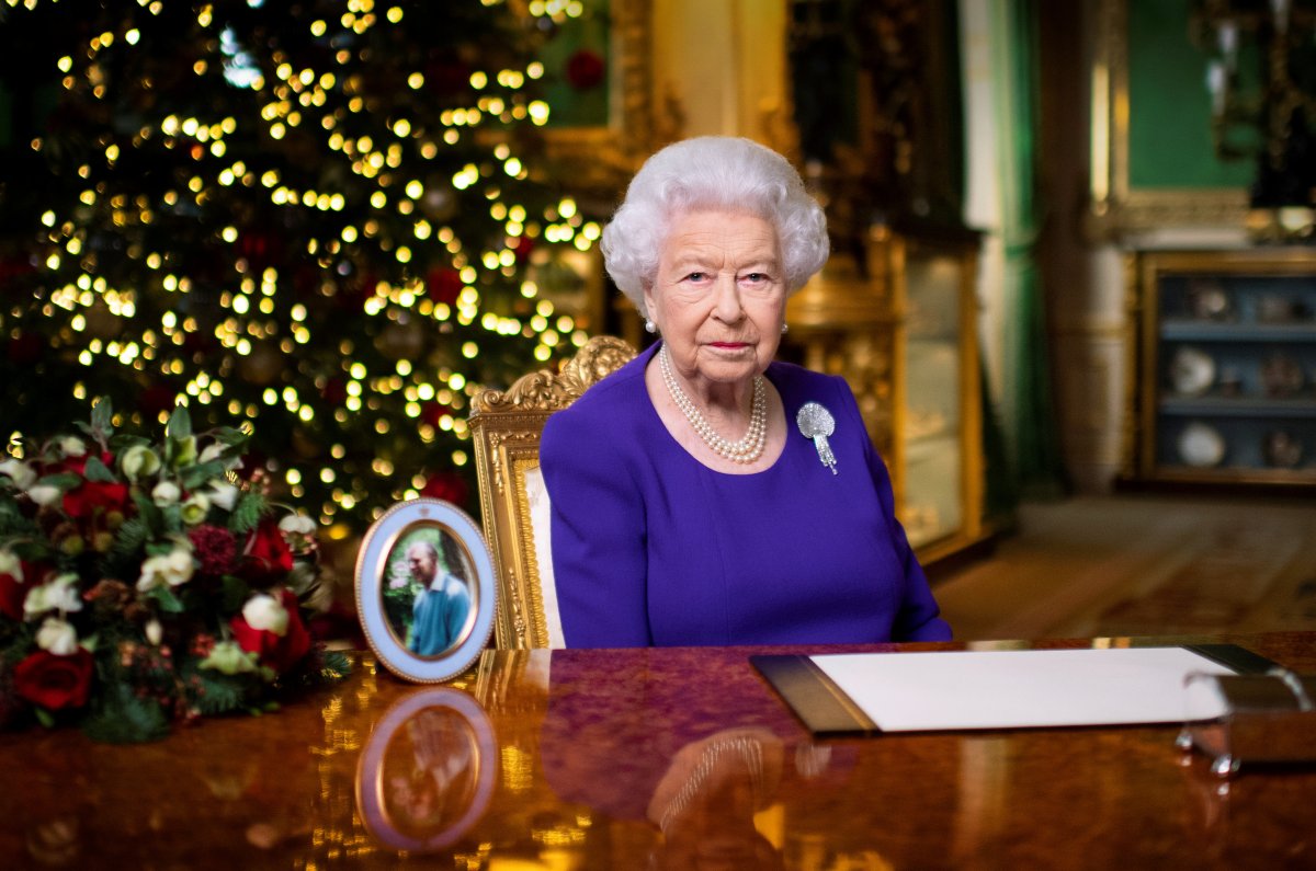 Queen Elizabeth is on the agenda again with health problems #3