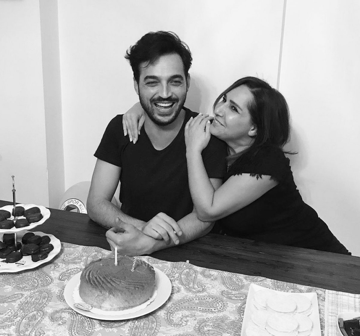 Gönül Dağı Günşıl ın kendisinden 12 yaş küçük eşini görenler şoke oldu! Meğer o da oyuncuymuş... #5