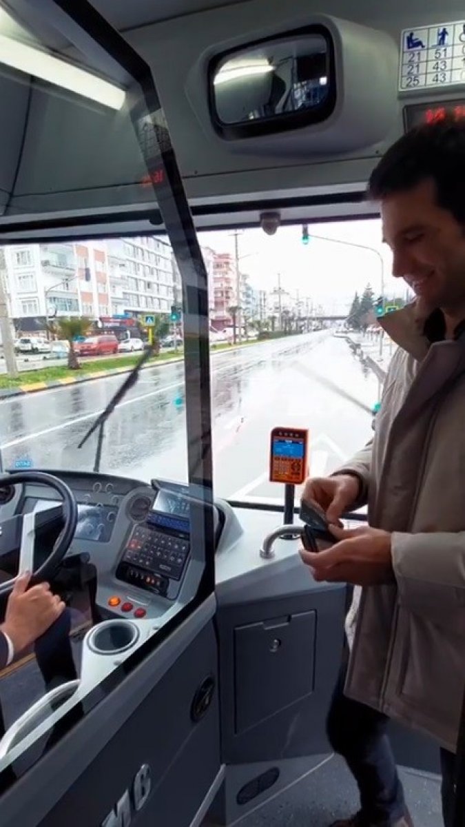 Trabzon’da otobüste her kart basımında, ‘o sene bu sene’ sesi duyuldu #3