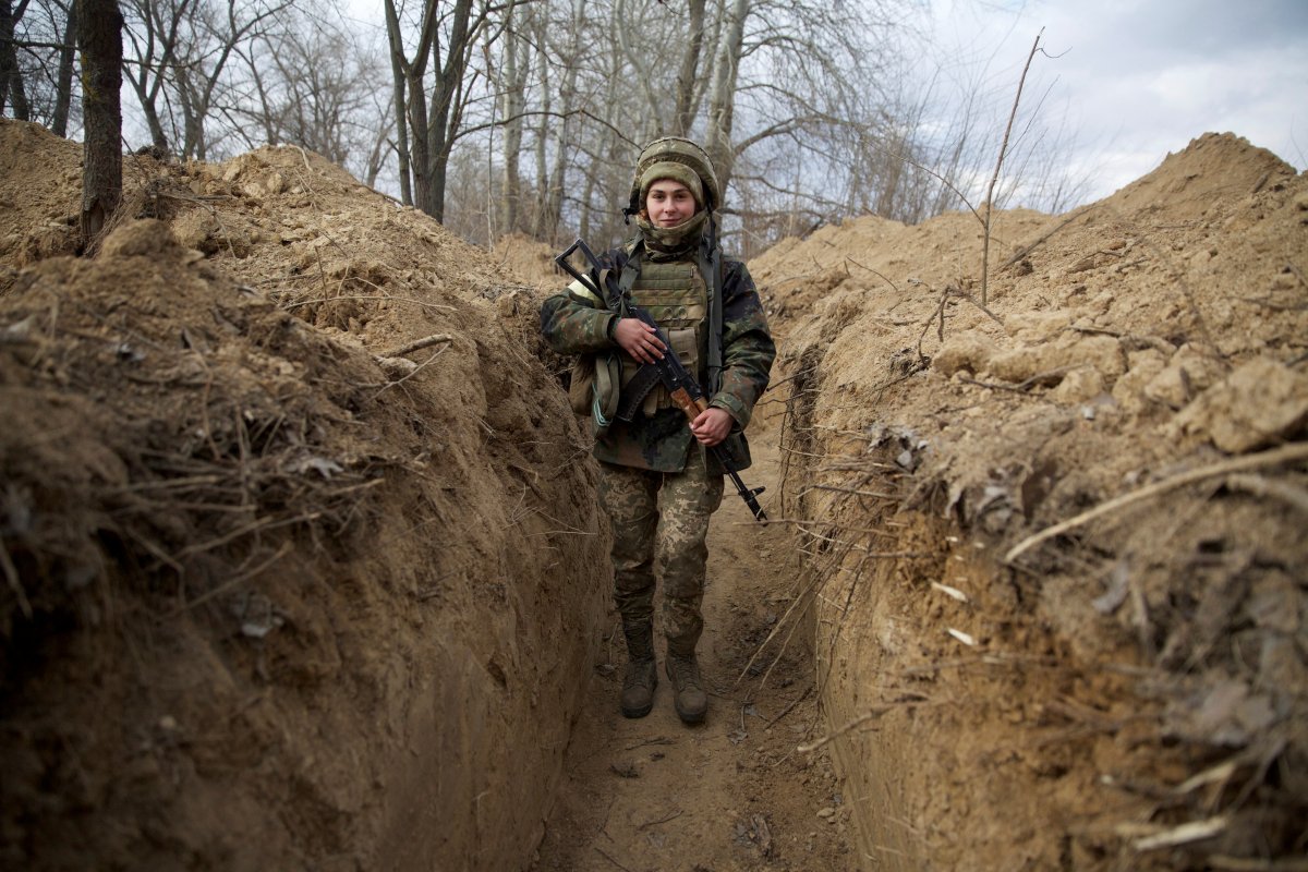 Ukrainian soldiers' hands on alert in Kyiv #2