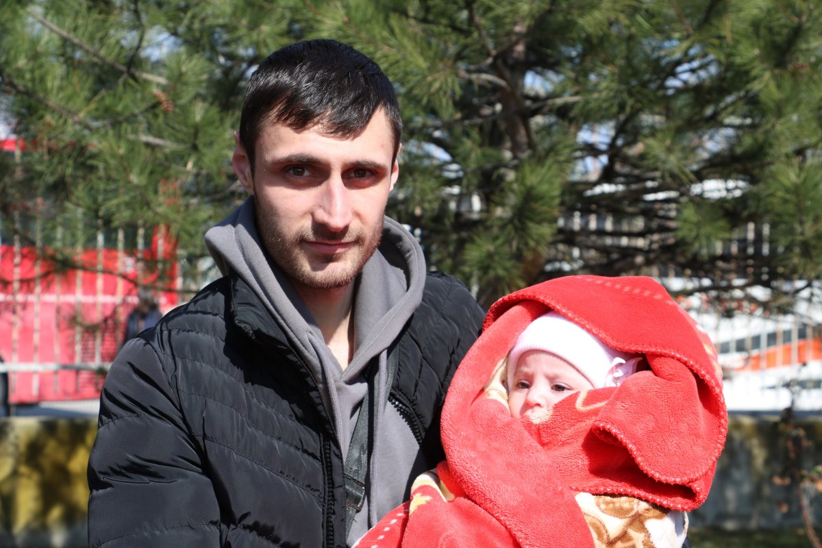 Ukrayna dan tahliye edilen Ahıska Türklerinin sevinci #7