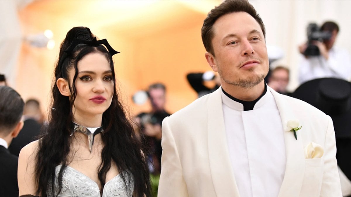 Elon Musk's ex-girlfriend Grimes: He doesn't live like a billionaire #3