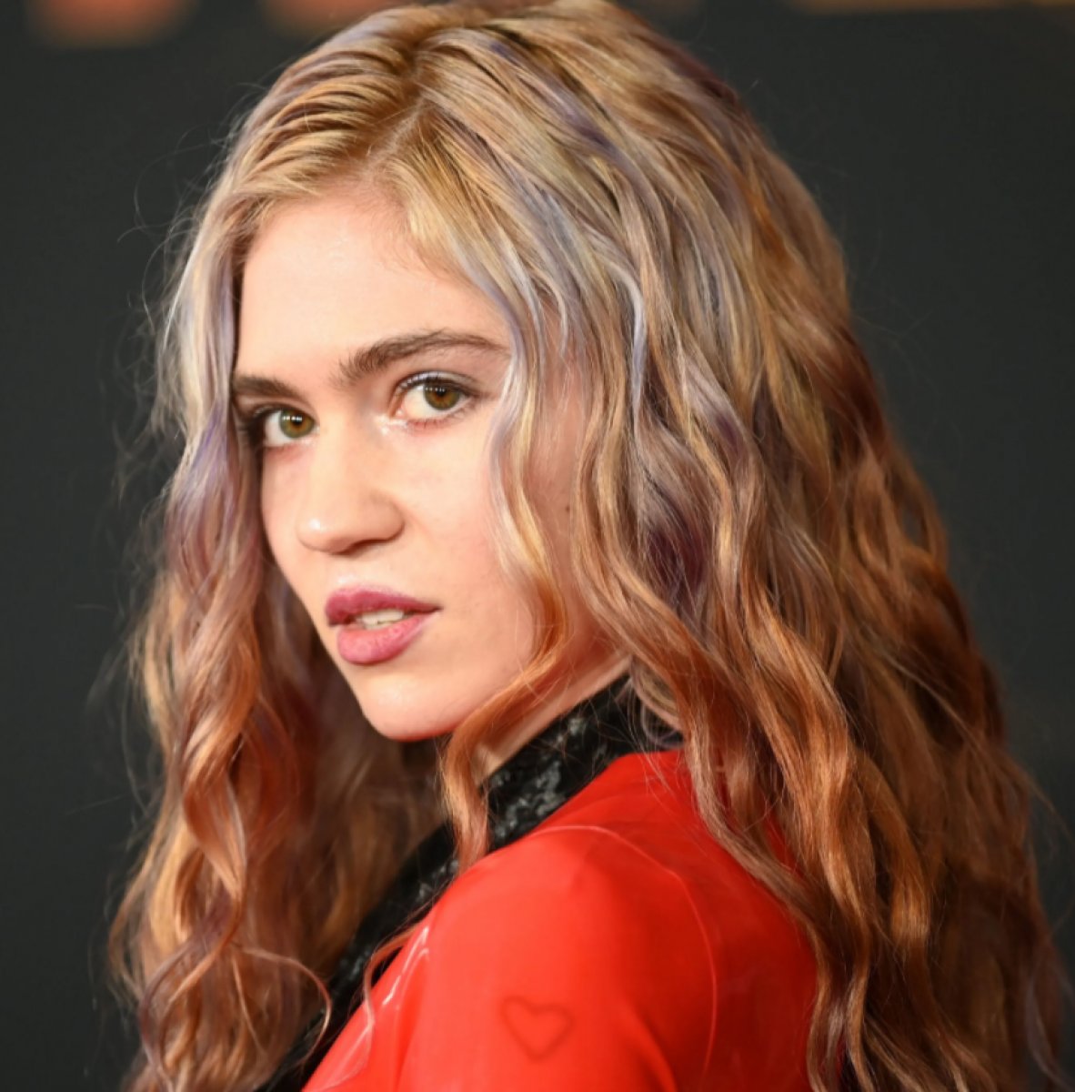 Elon Musk's ex-girlfriend Grimes: He doesn't live like a billionaire #2