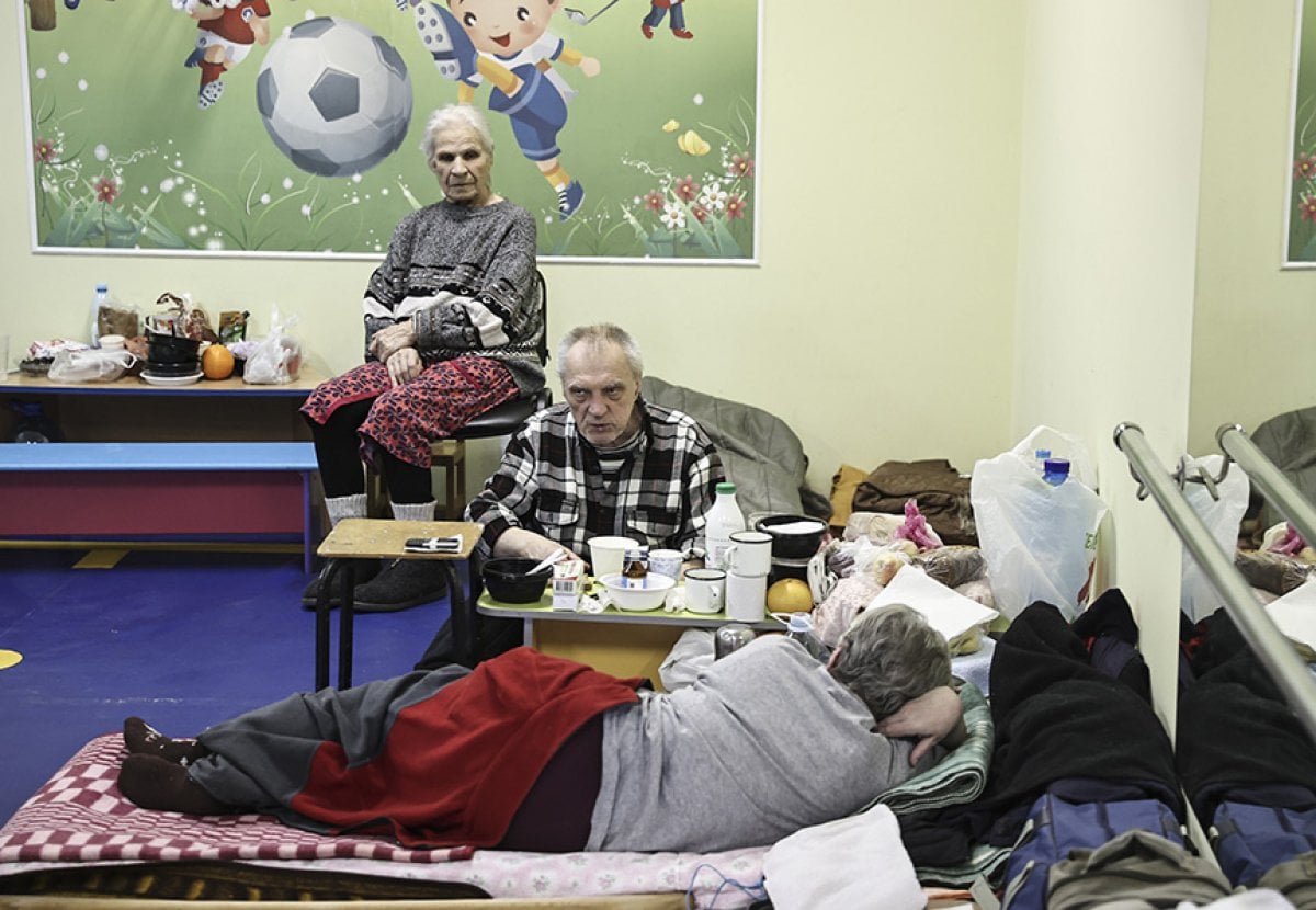 Ukrayna da siviller okullara sığınıyor #4