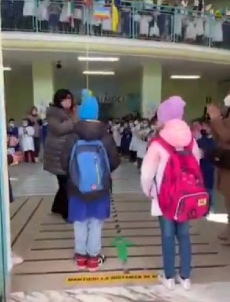 Ukrainian children fleeing the war started school in Italy #1