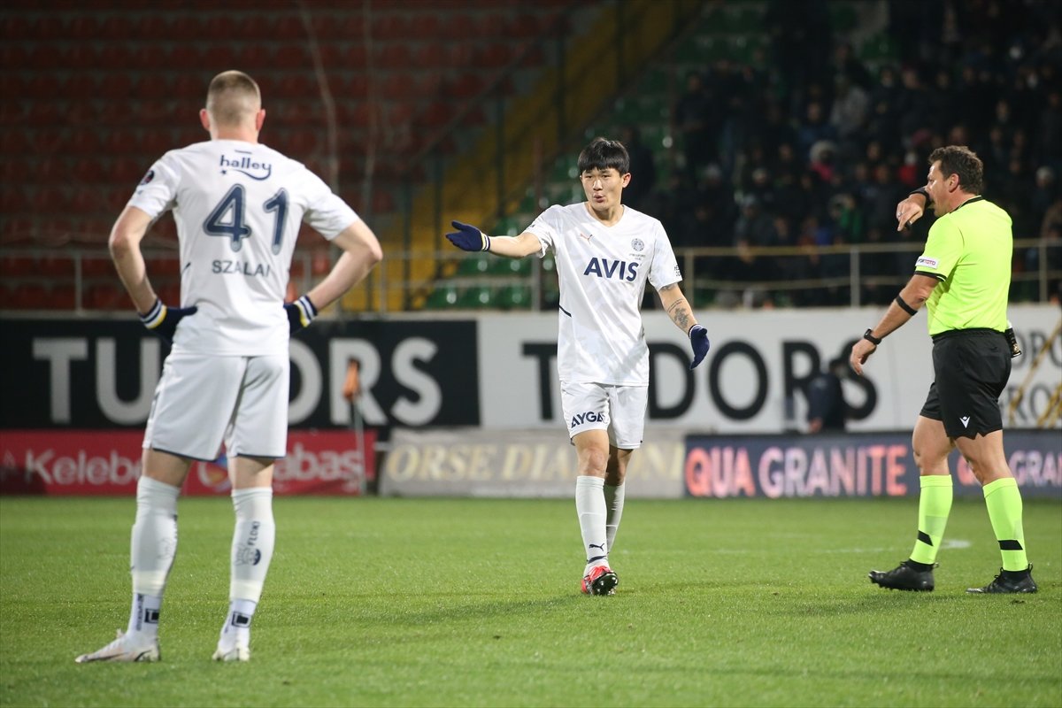 Fenerbahçe nin yeni sağ beki Ozan Tufan #1