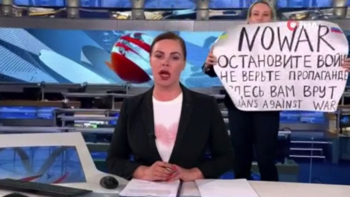 “No to war” action during live broadcast on Russian channel