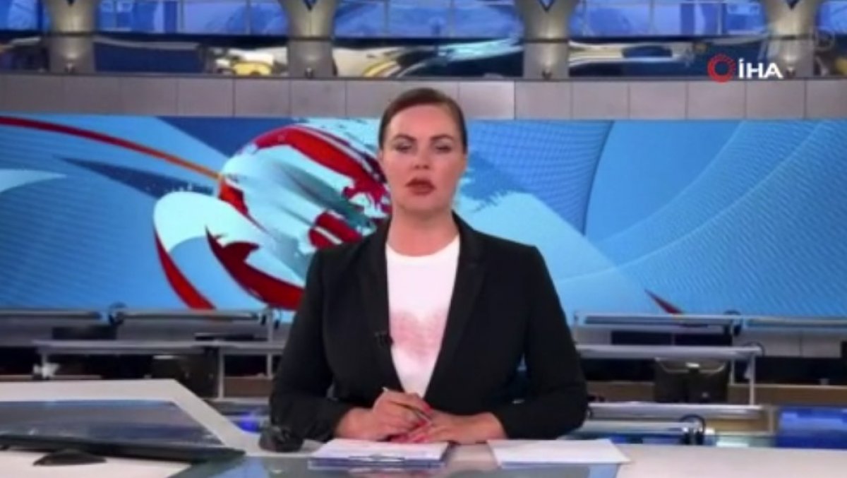 Rus kanalında canlı yayın sırasında 'savaşa hayır' eylemi #2