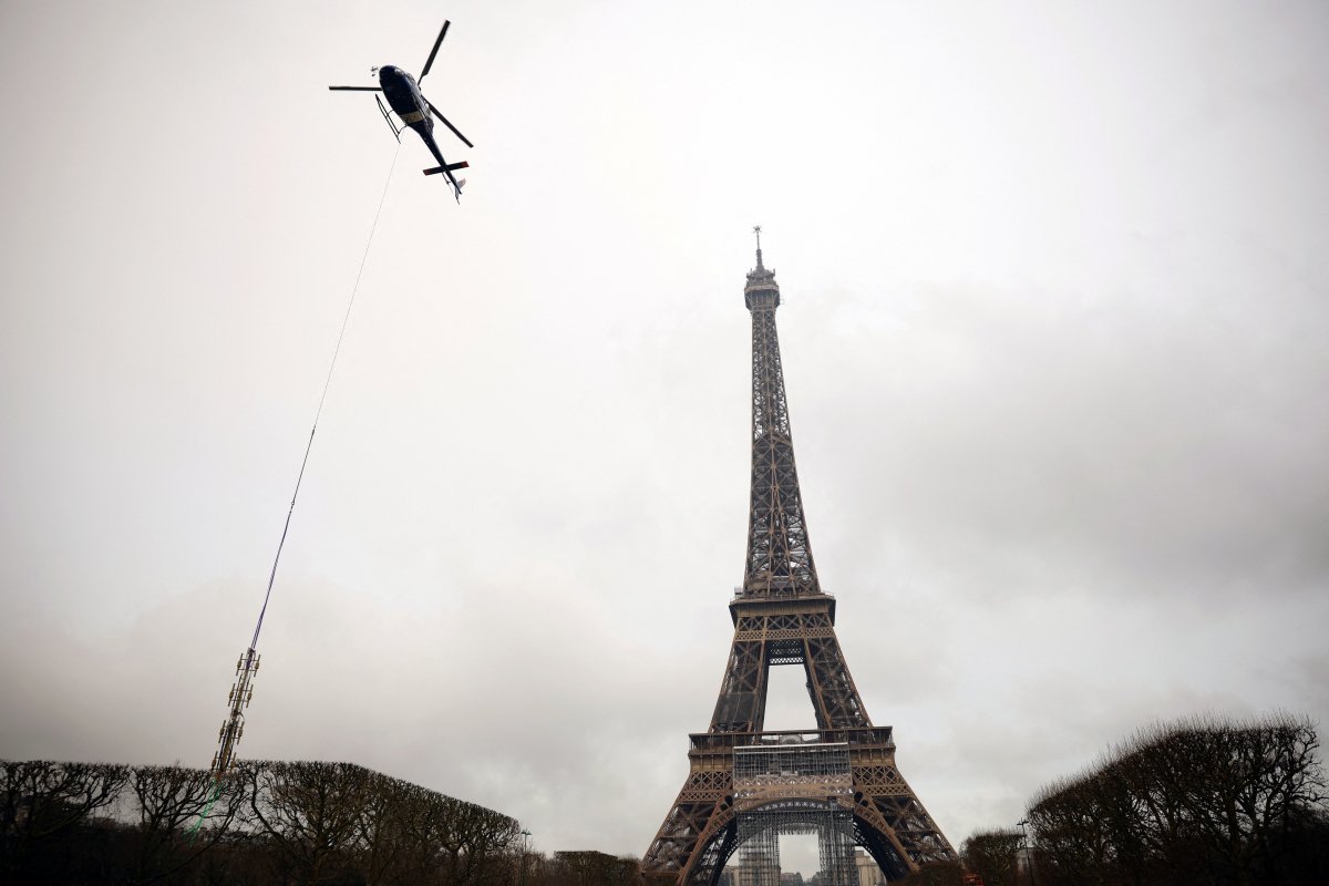 Eiffel Tower extended by 6 meters #4