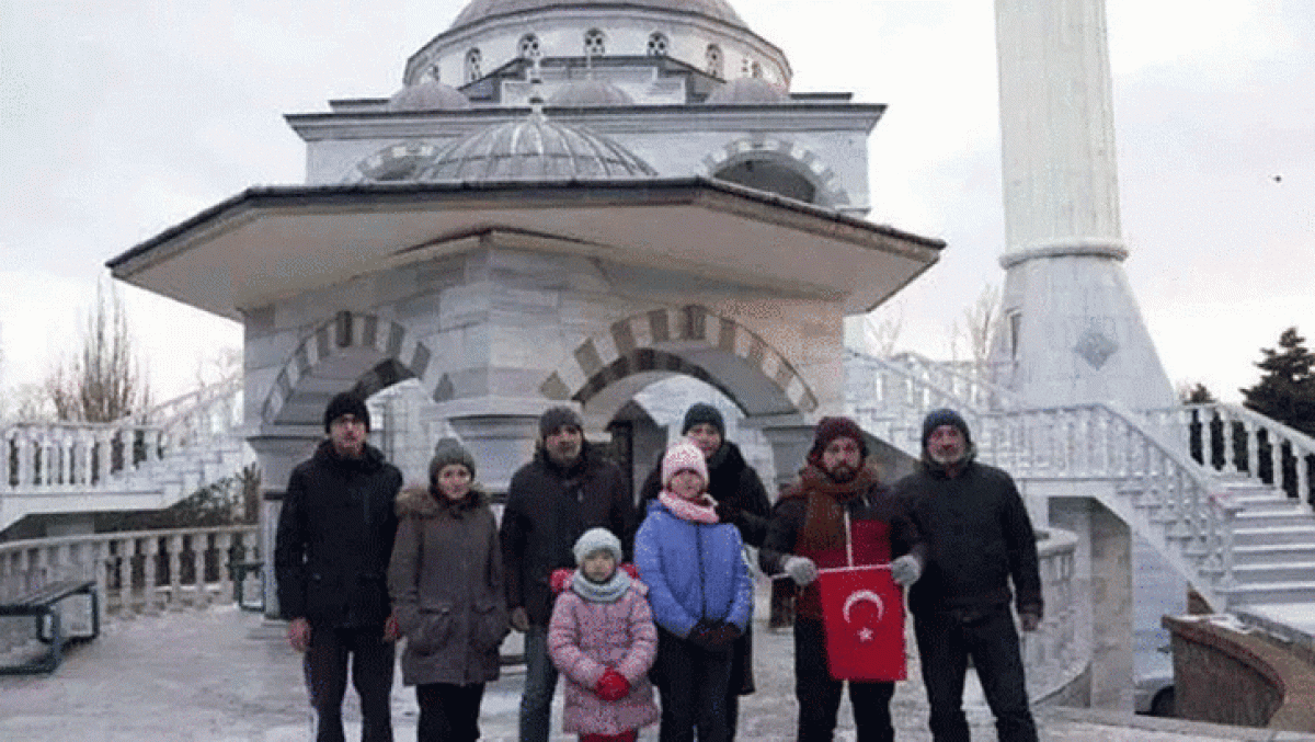 Mauripol de savaş nedeniyle mahsur kalan 65 Türk vatandaşı tahliye edildi #1