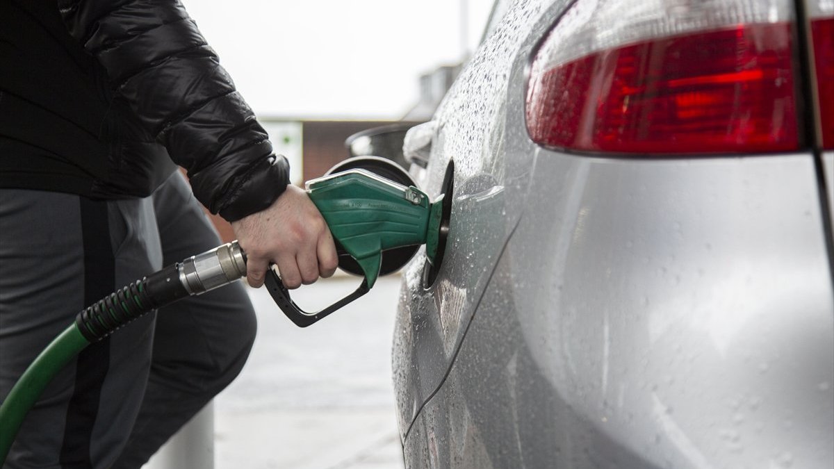 Fuel prices hit record high in the UK