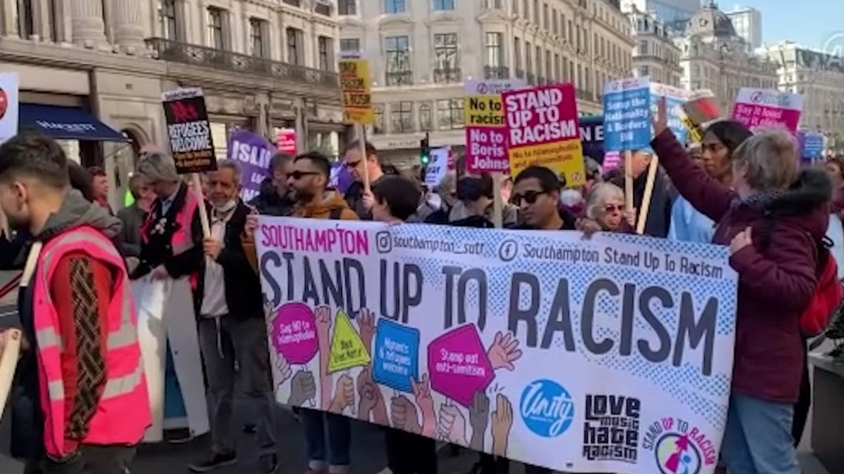 Racism and anti-war protest in England and France