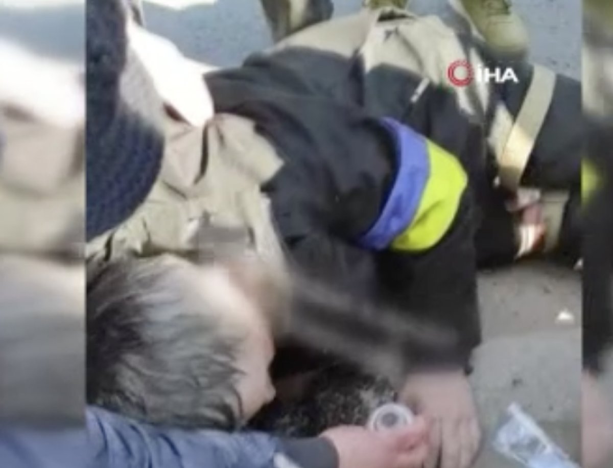 Russian police in Kherson opened fire on protesters #1