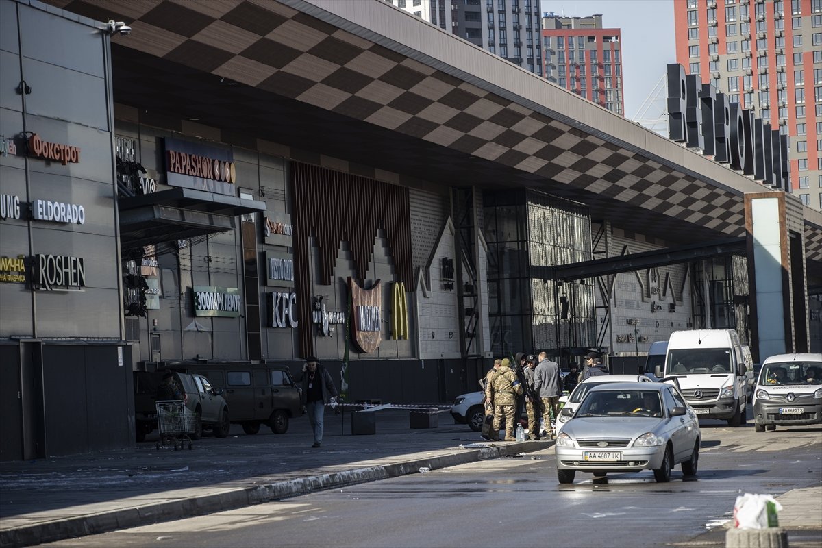 Attack on shopping mall in Kyiv: 8 dead #14