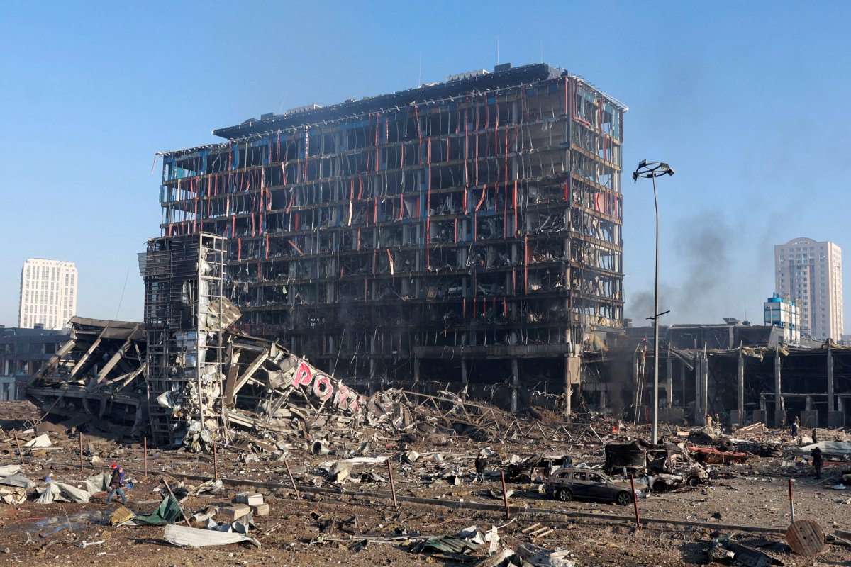 Attack on shopping mall in Kyiv: 8 dead #1