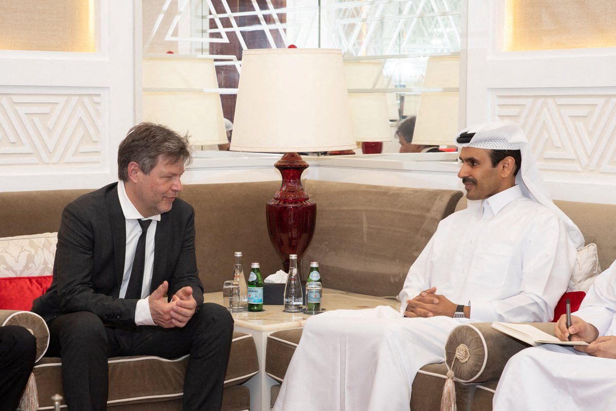 German Economy Minister Habeck went to Qatar for natural gas talks #2
