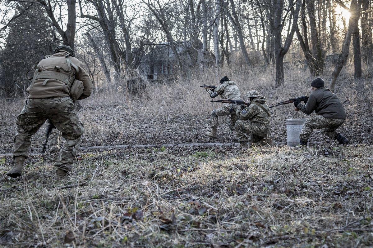 Frames from the military training of Ukrainian volunteers #11