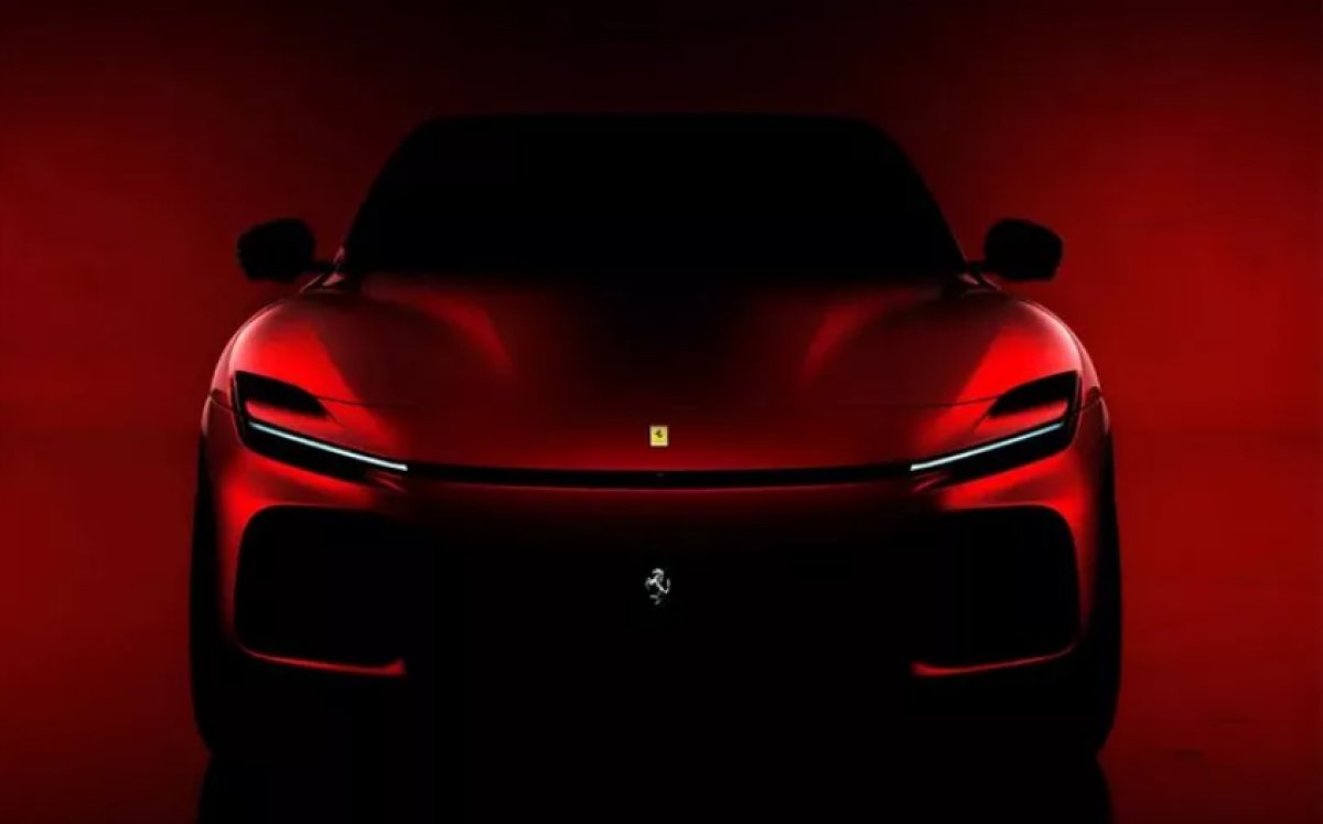 Ferrari, yeni SUV modelini ilk defa gösterdi #1