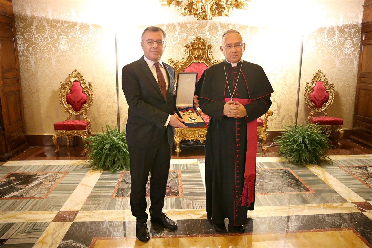Lütfullah Göktaş was awarded the Order of the Vatican State #2