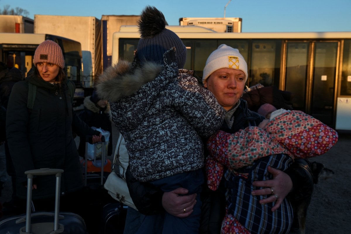Ukrayna da 4 milyona yakın mülteci komşu ülkelere geçti #2