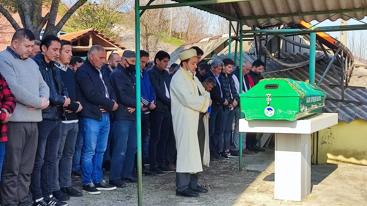 İstanbul’da defnedilen cenazesi, 2 sene sonra Sakarya’ya nakledildi