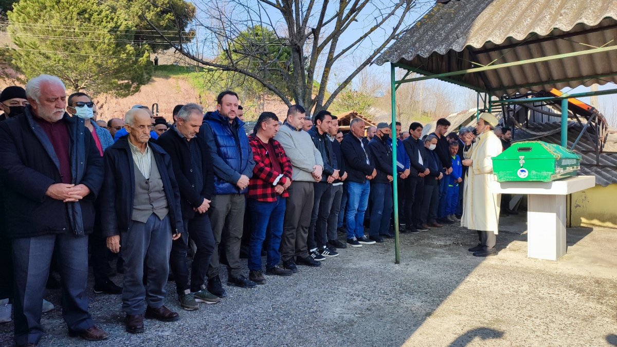 İstanbul’da defnedilen cenazesi, 2 sene sonra Sakarya’ya nakledildi