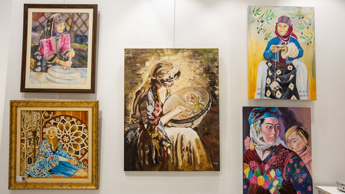 Bursa da kadın ressamların eserleri büyük ilgi görüyor #2