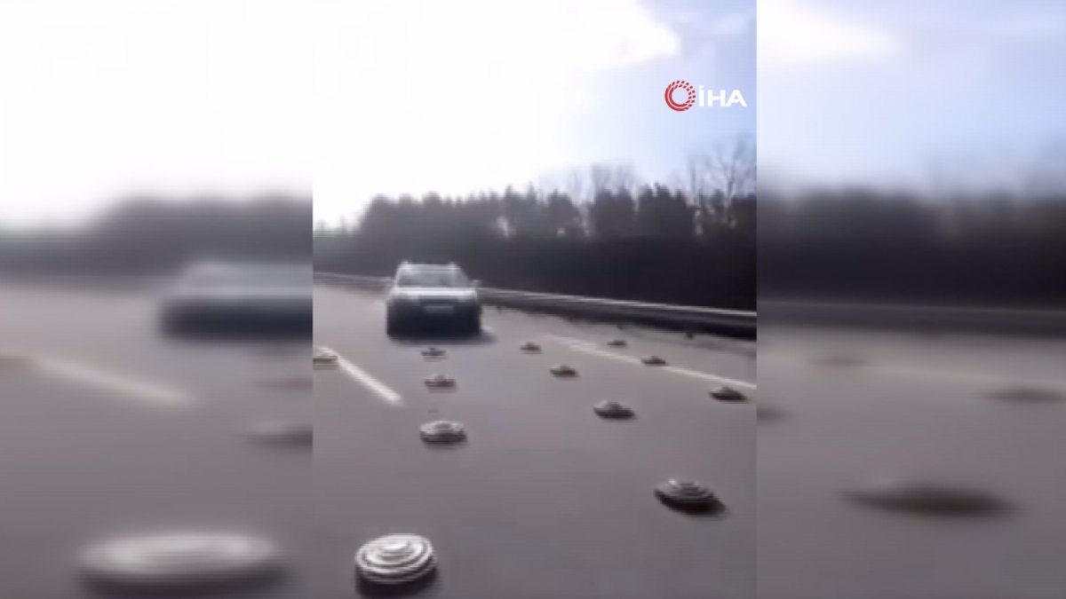 Civilian vehicles passed over mines laid on the road in Ukraine