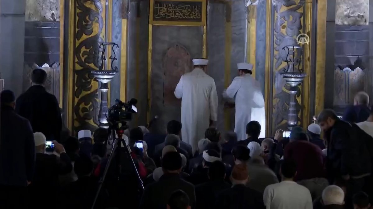 Ayasofya Camii nde 88 yıl sonra teravih namazı heyecanı  #2