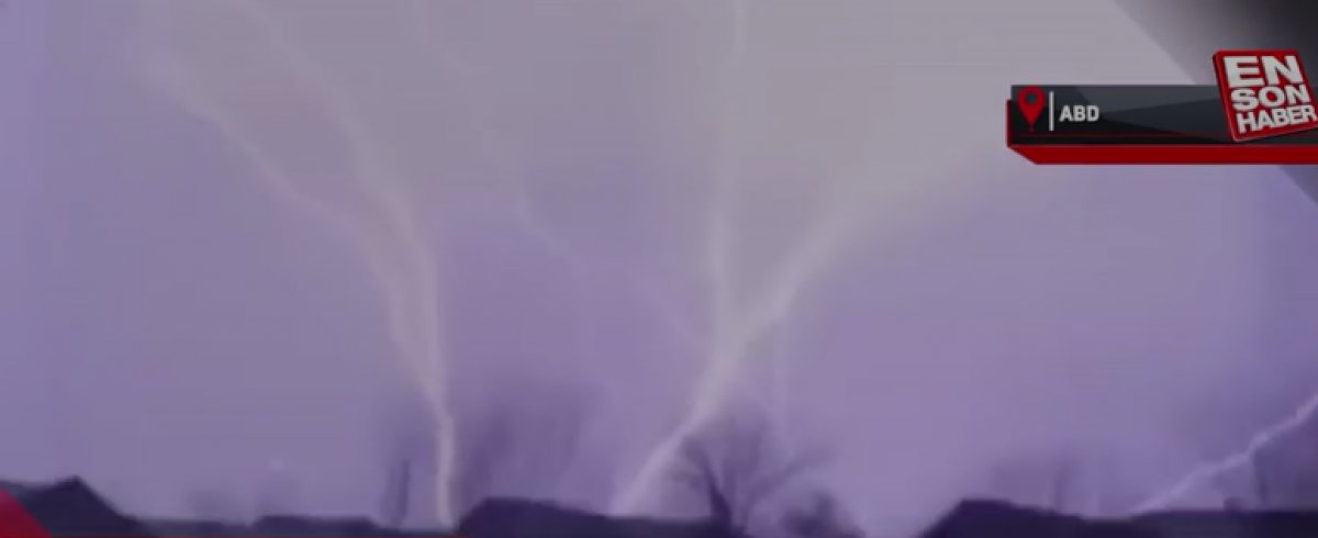 Rare “reverse lightning” spotted in the USA #1