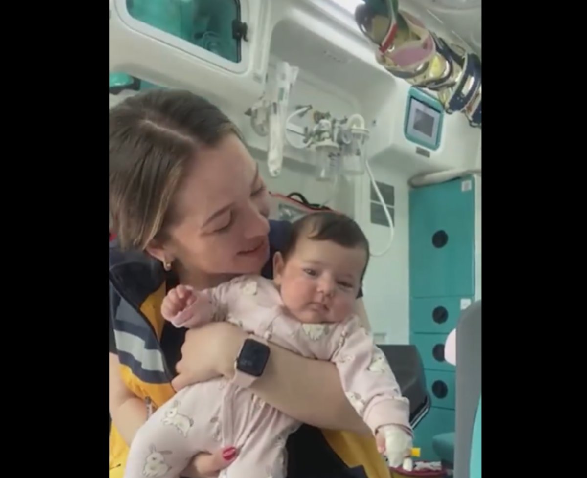 İstanbul da terk edilen bebeği Acil Tıp Teknikeri emzirdi #4