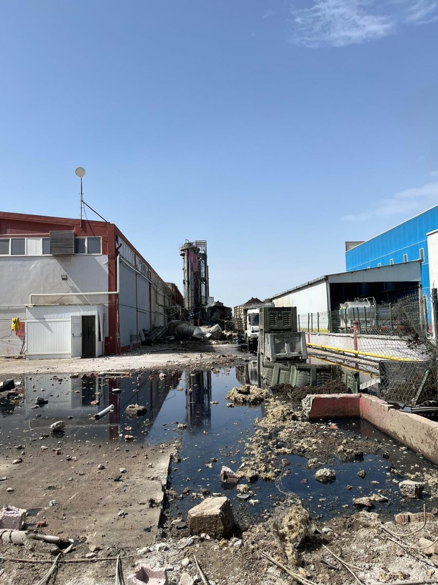 Konya’daki meyve suyu fabrikasında bulunan kazanın patlama anı  #2