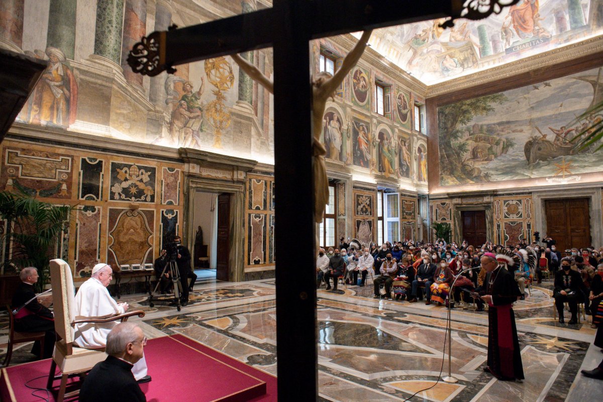 Katoliklerin ruhani lideri Papa Franciscus, kızılderililerden özür için Kanada'ya gidecek