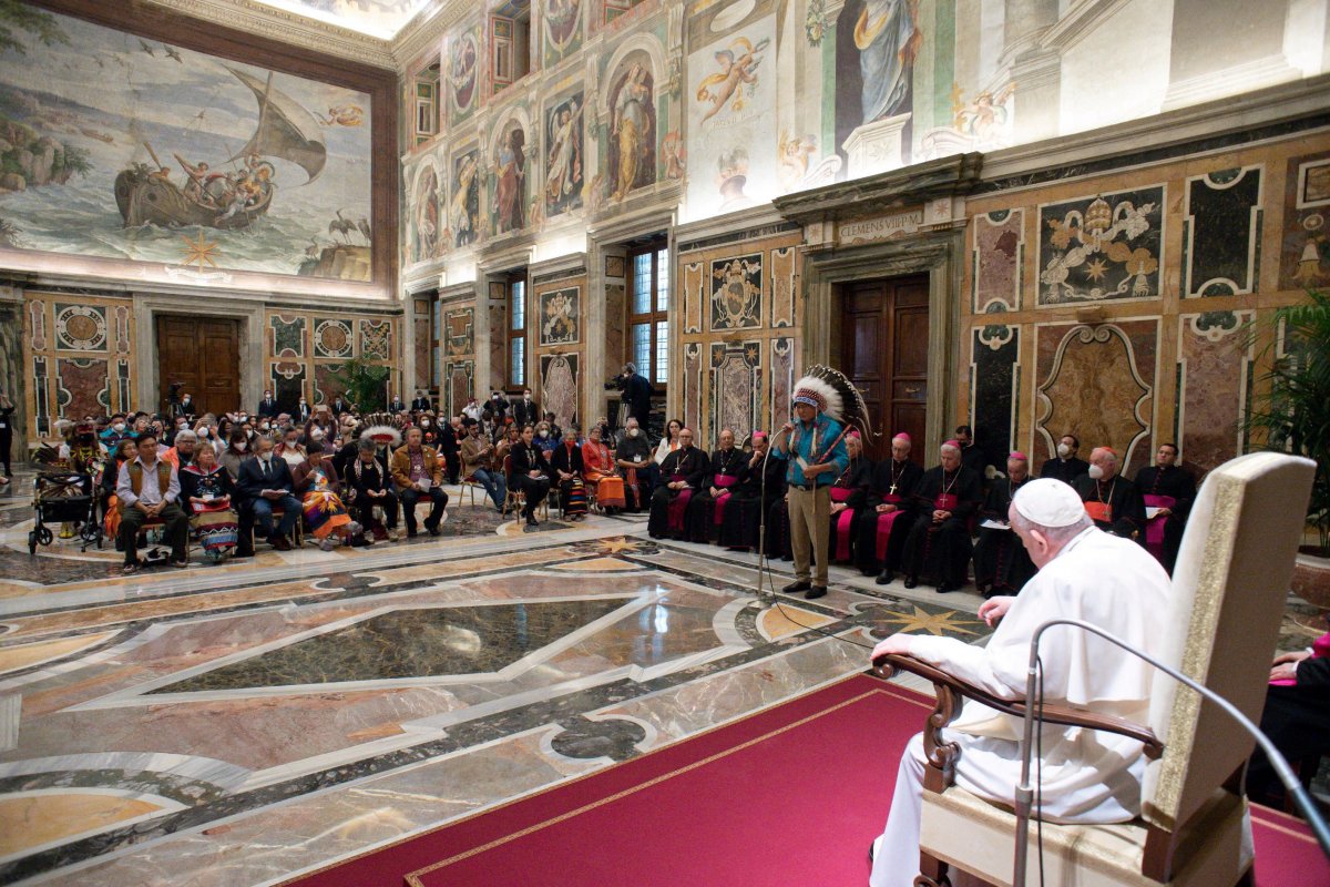 Pope Francis apologizes to Canadian natives #6