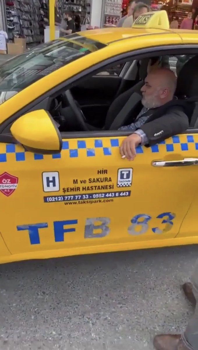Fatih teki taksici turist almak için geri çevirdiği vatandaşı darbetti #7