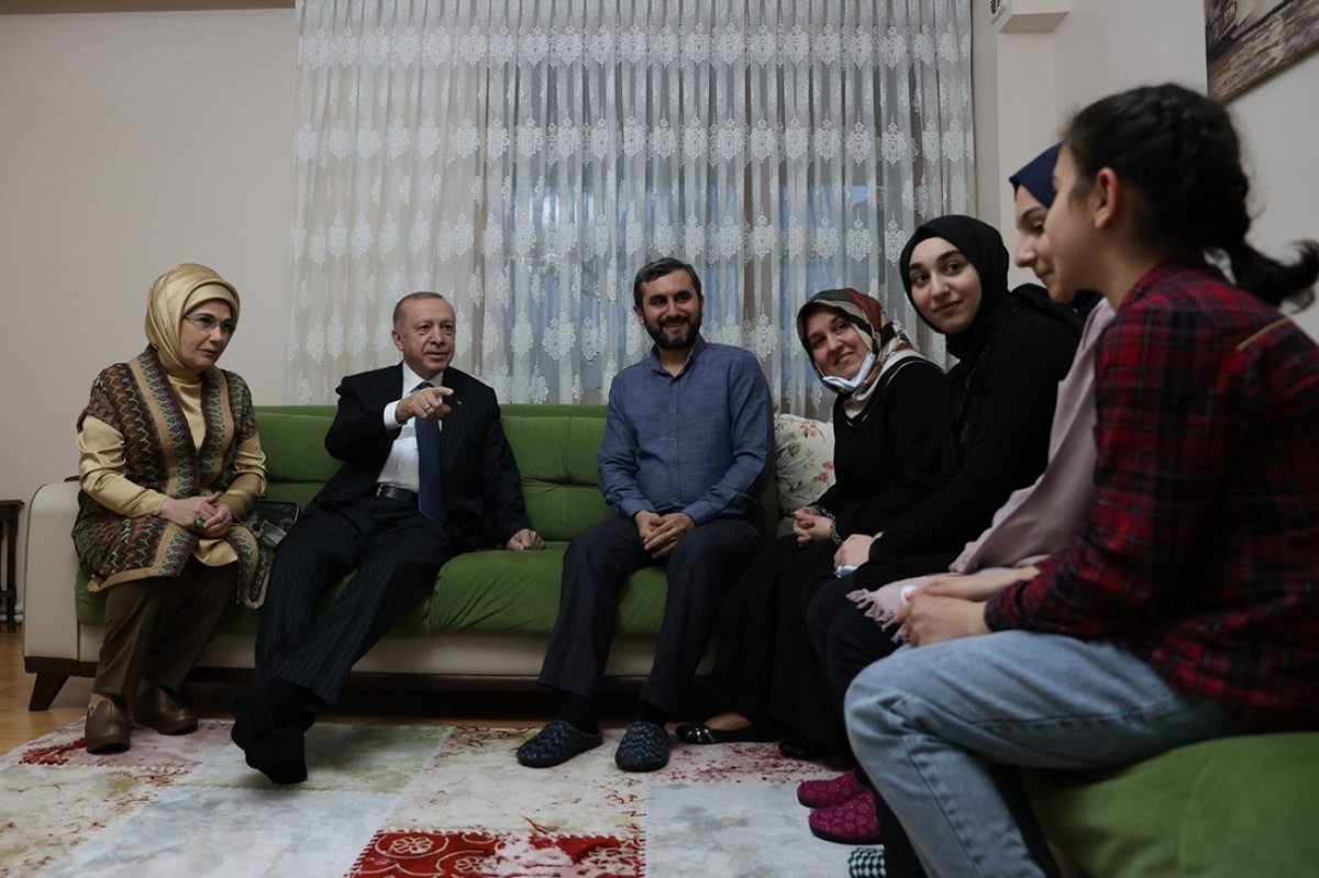 Cumhurbaşkanı Erdoğan, Ümraniye de oturan Kılıçaslan ailesine konuk oldu #3