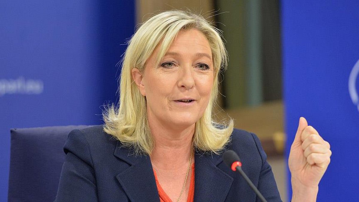 Marine Le Pen: Seçilince başörtüsünü yasaklayacağım #1